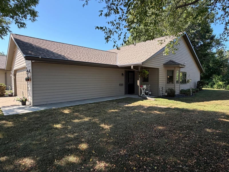 657 Hi Park Ave, Red Wing, MN 55066