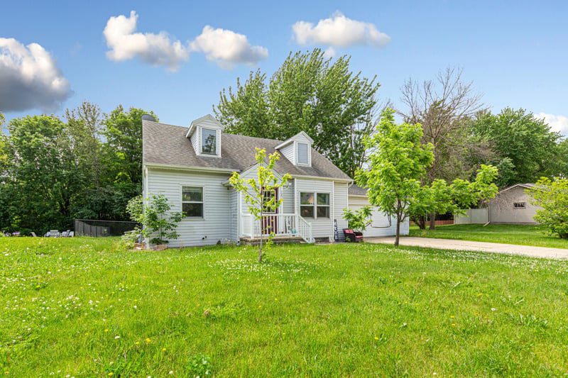 725 Mineral Sp Rd NE, Owatonna, MN 55060