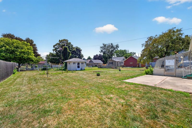 417 W Irving St, Lake City, MN 55041