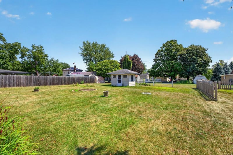 417 W Irving St, Lake City, MN 55041