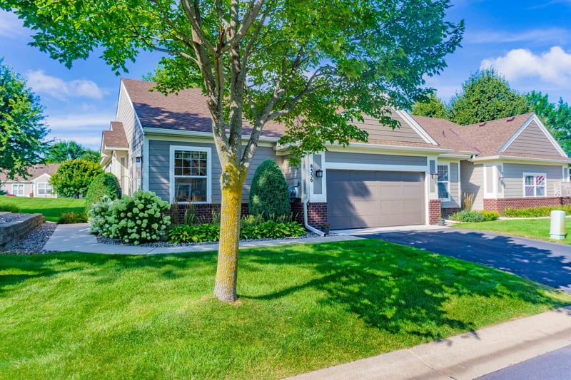 8356 Crabapple Ct, Victoria, MN 55386