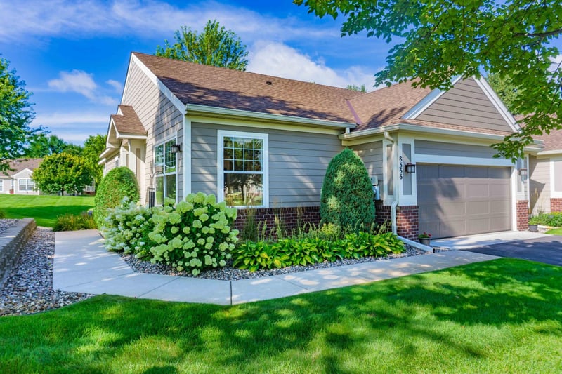8356 Crabapple Ct, Victoria, MN 55386