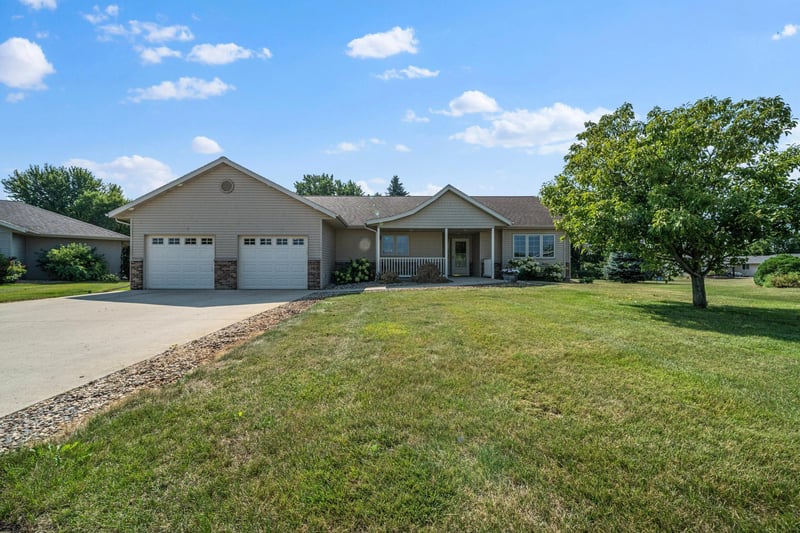 630 Dewberry Ln, Alexandria, MN 56308
