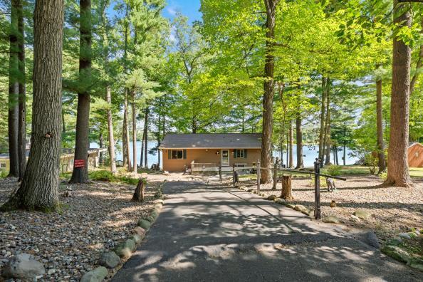 921 Vijobi Trl, Amery, WI 54001