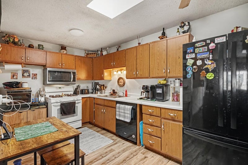 404 Cari Park Ln, Hastings, MN 55033
