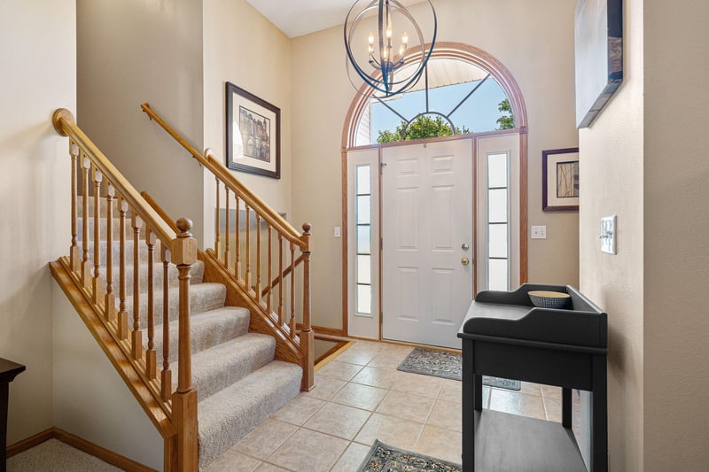 2180 Sunflower Ln, Owatonna, MN 55060
