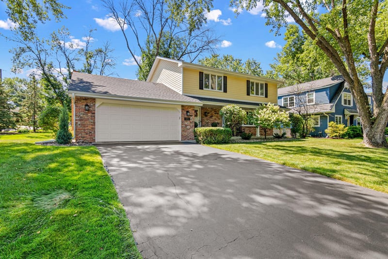 5701 W 66th St, Edina, MN 55439