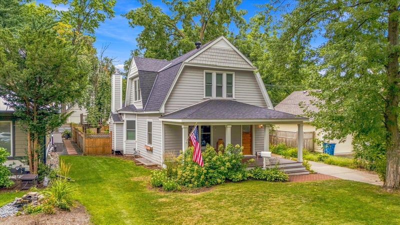 2168 1st St, White Bear Lake, MN 55110