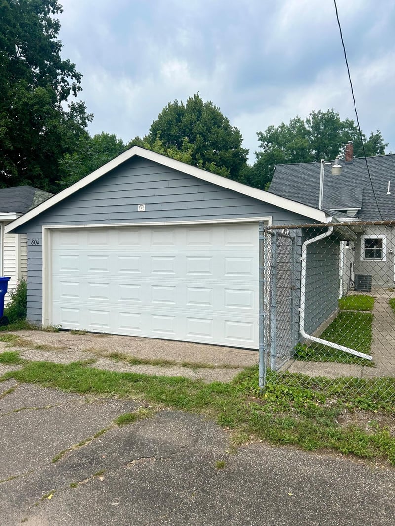 802 Fuller Ave, Saint Paul, MN 55104
