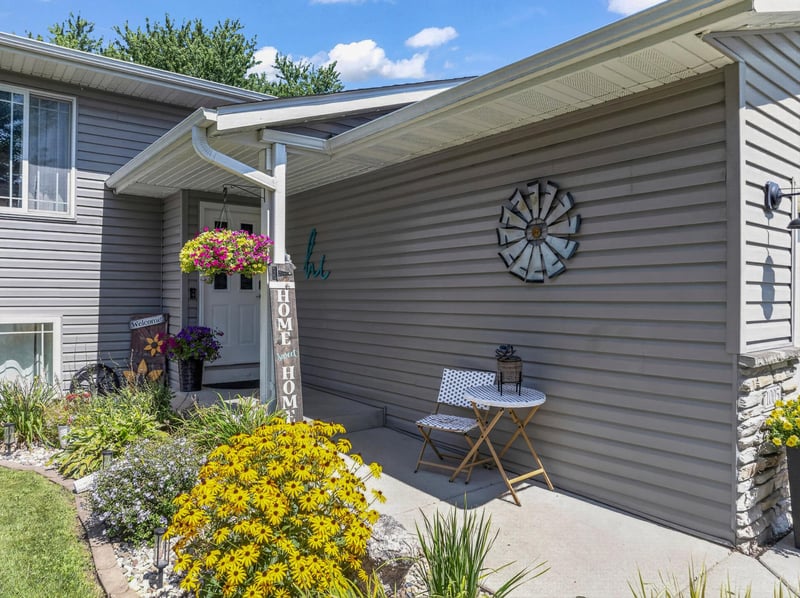 1005 4th Pl NW, Kasson, MN 55944