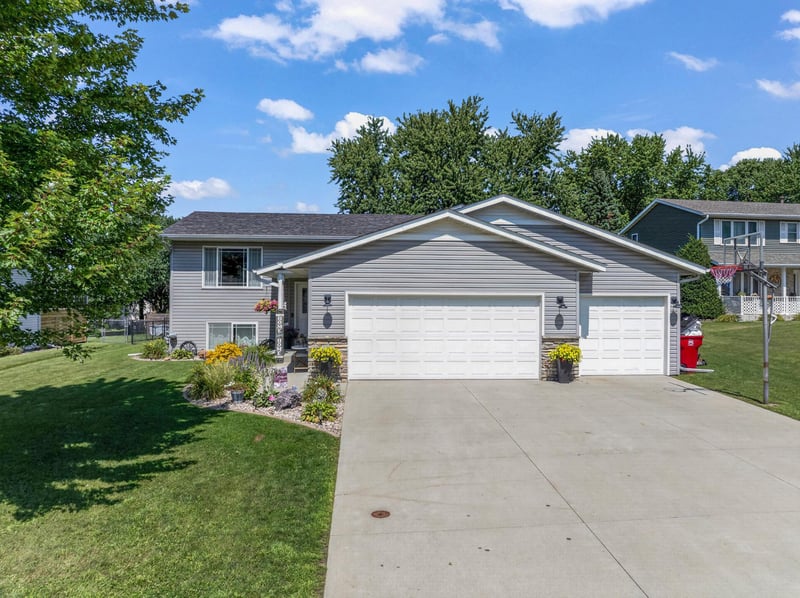 1005 4th Pl NW, Kasson, MN 55944