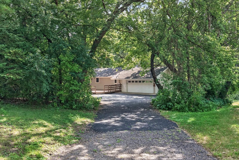 4613 Twin Haven Rd, Minnetonka, MN 55343
