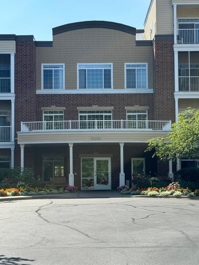 8200 W 33rd St #311, Saint Louis Park, MN 55426