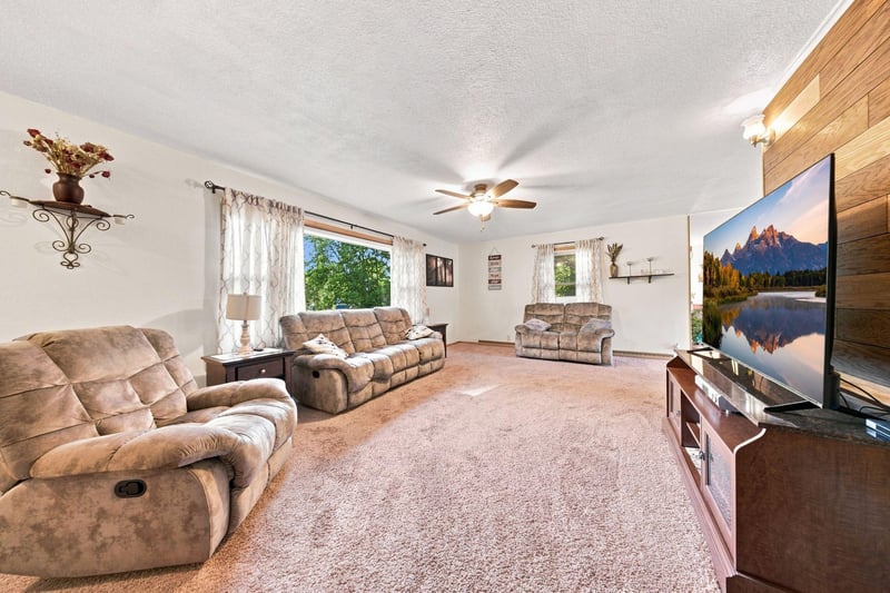 407 1st Ave W, Balsam Lake, WI 54810
