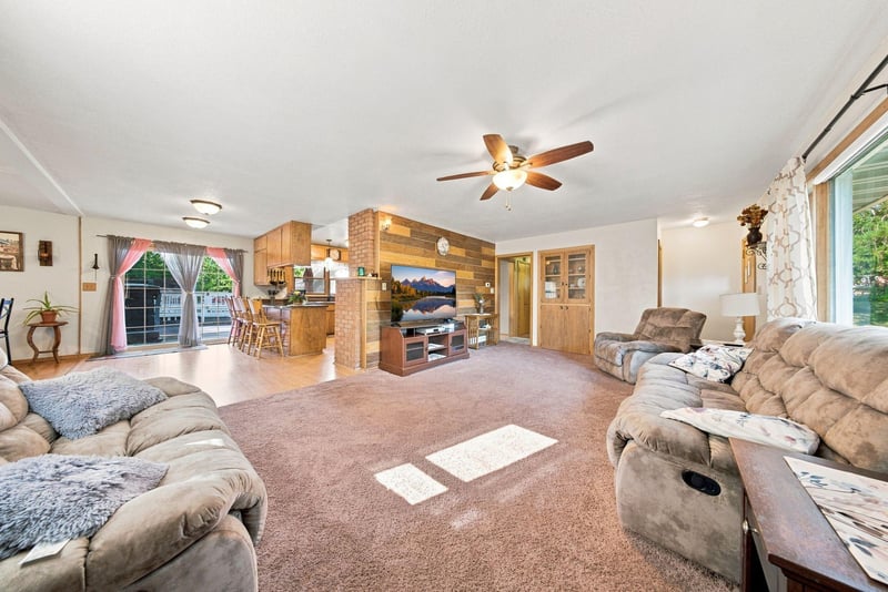 407 1st Ave W, Balsam Lake, WI 54810