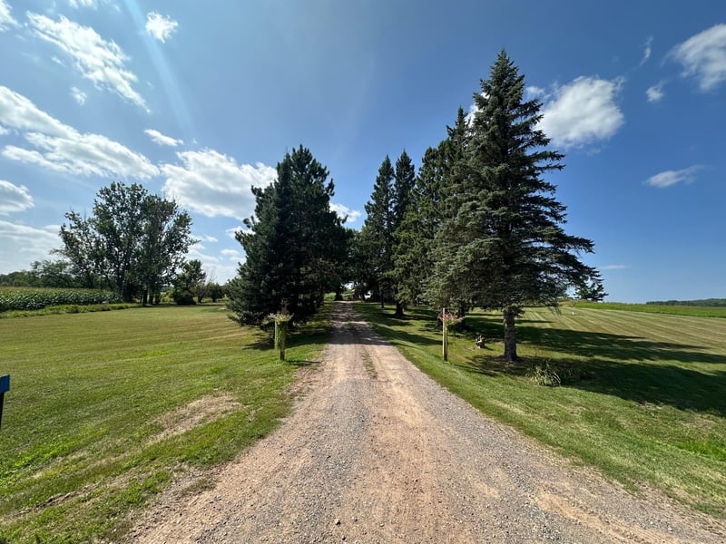 2961 Rainbow St, Brook Park, MN 55007