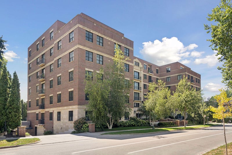 370 Marshall Ave #201, Saint Paul, MN 55102