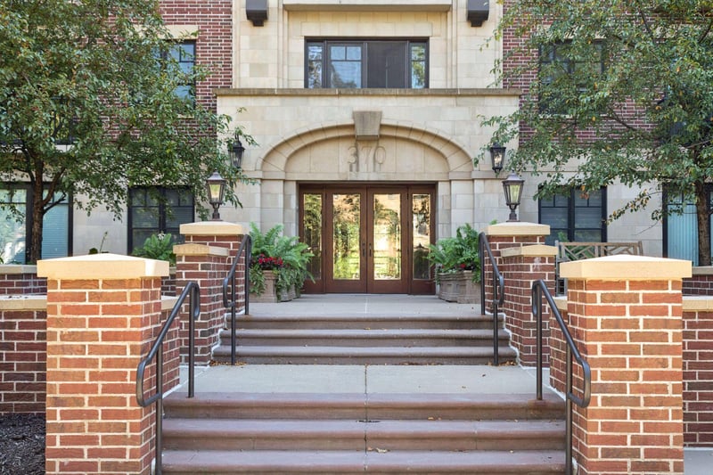 370 Marshall Ave #201, Saint Paul, MN 55102