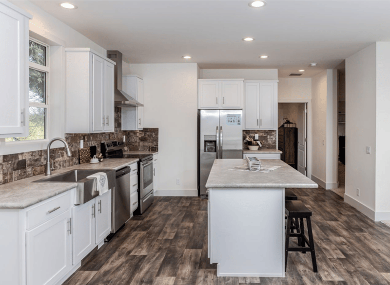 2421 Oak Preserve Ct, Saint Cloud, MN 56304