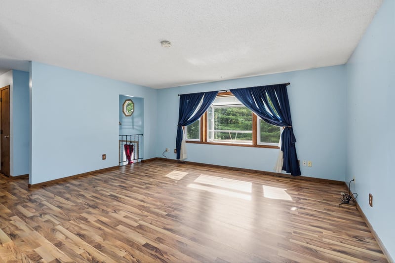 5904 118th St SE, Delano, MN 55328