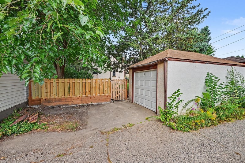 5325 37th Ave S, Minneapolis, MN 55417