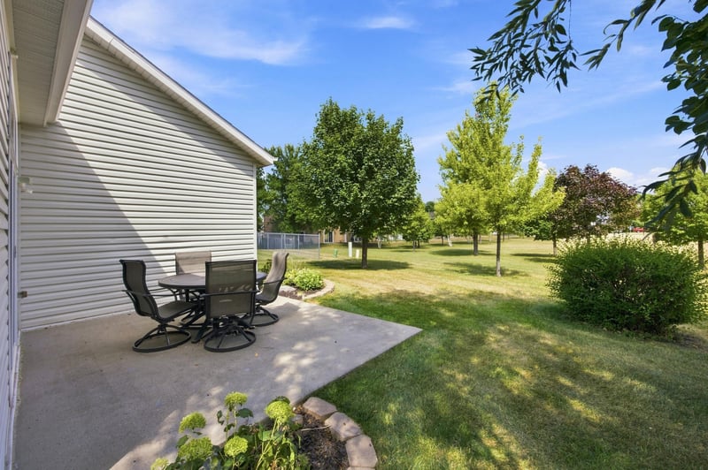 2872 35th St S, Moorhead, MN 56560