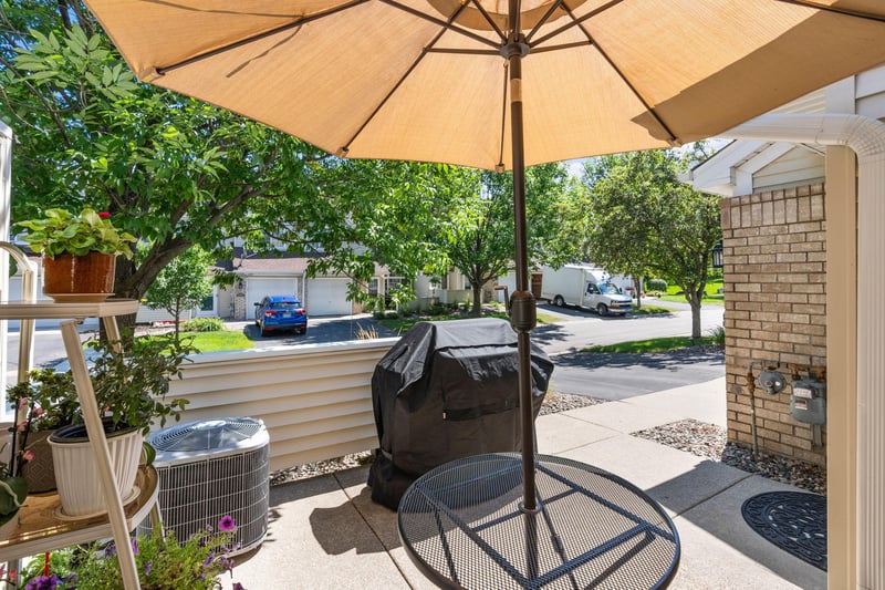 15309 Greenhaven Ln #109, Burnsville, MN 55306