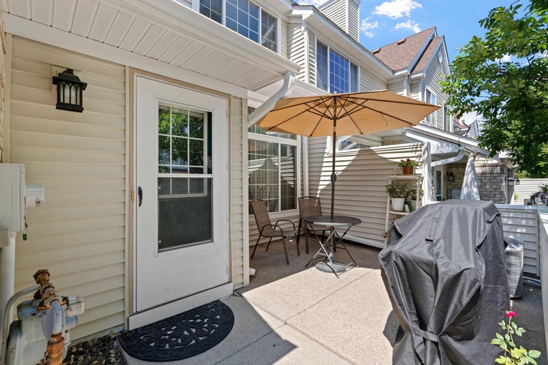 15309 Greenhaven Ln #109, Burnsville, MN 55306