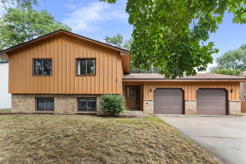 3005 114th Ln NW, Coon Rapids, MN 55433