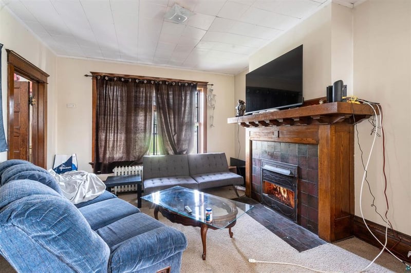 1432 E 4th St, Duluth, MN 55805