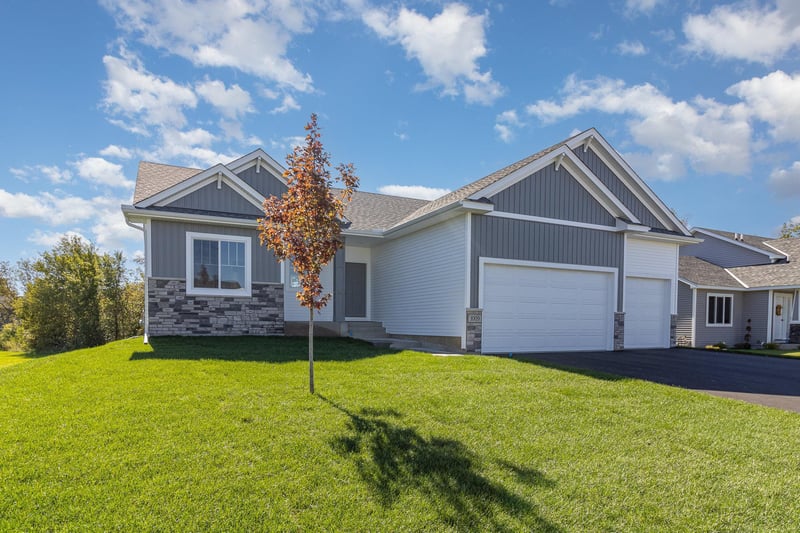 22790 Silverod St NW, Saint Francis, MN 55070