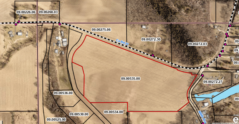 21 County Rd, Mazeppa, MN 55956