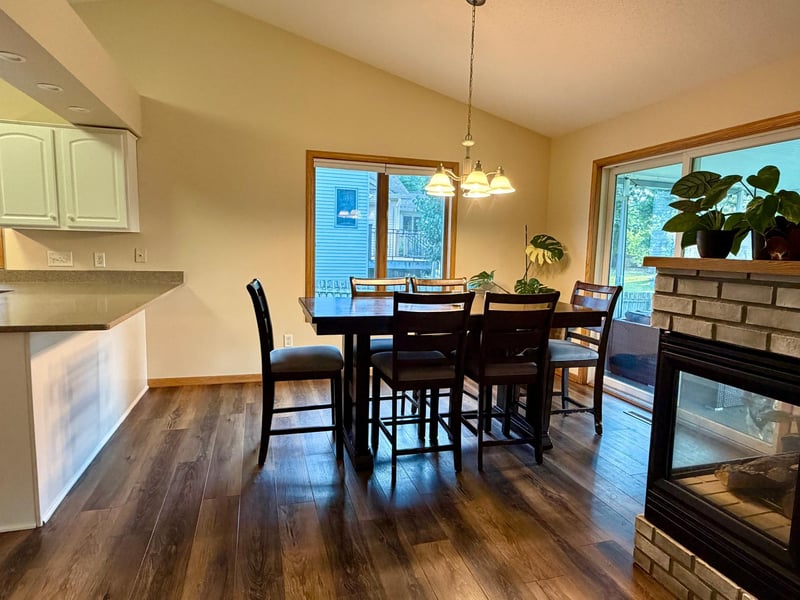 1007 Golfers Ct SE, Rochester, MN 55904