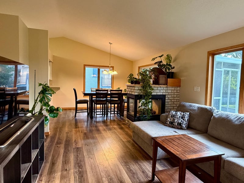 1007 Golfers Ct SE, Rochester, MN 55904