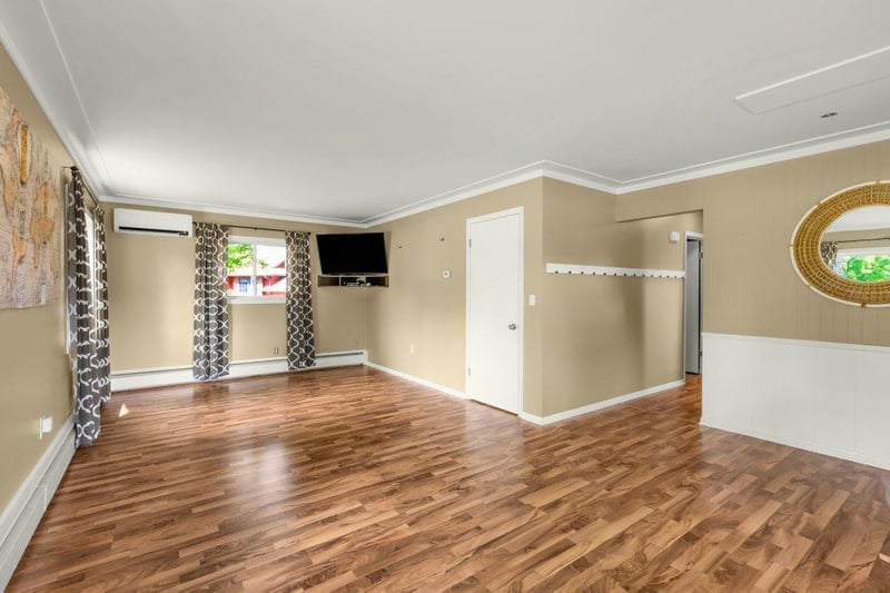 727 Tanglewood Dr, Shoreview, MN 55126