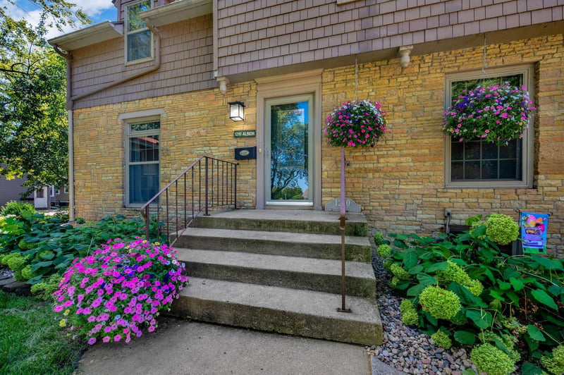 1210 Albion Ave, Fairmont, MN 56031