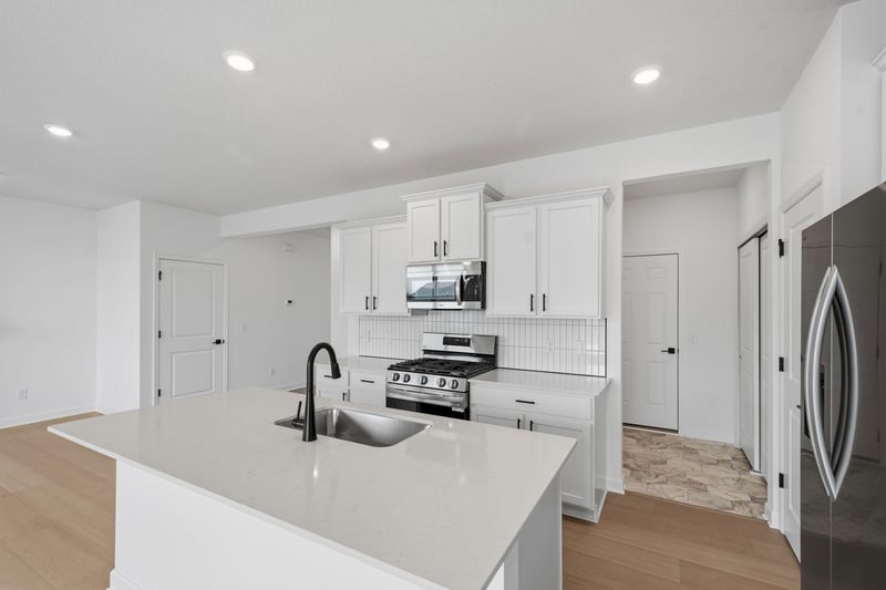 22361 Isla Way, Rogers, MN 55374