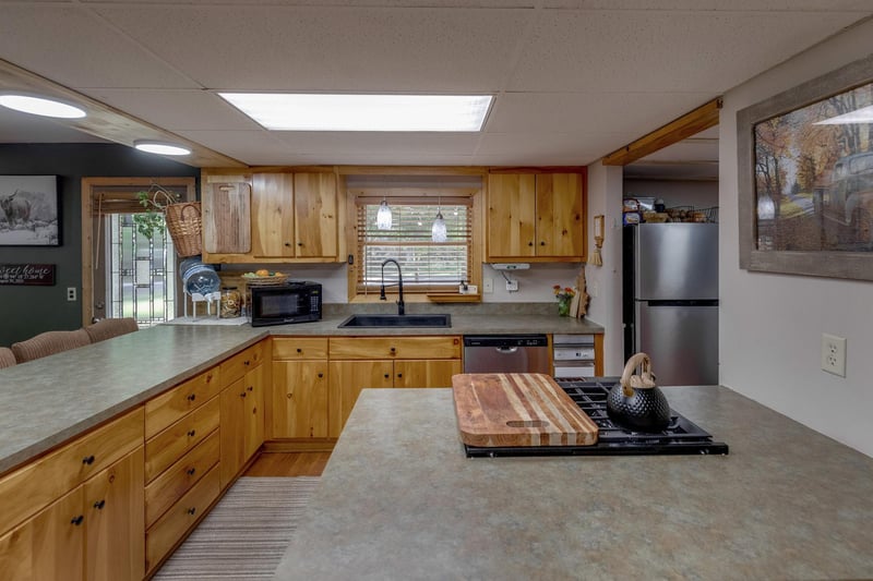 4470 Cinosam Rd, Brainerd, MN 56401