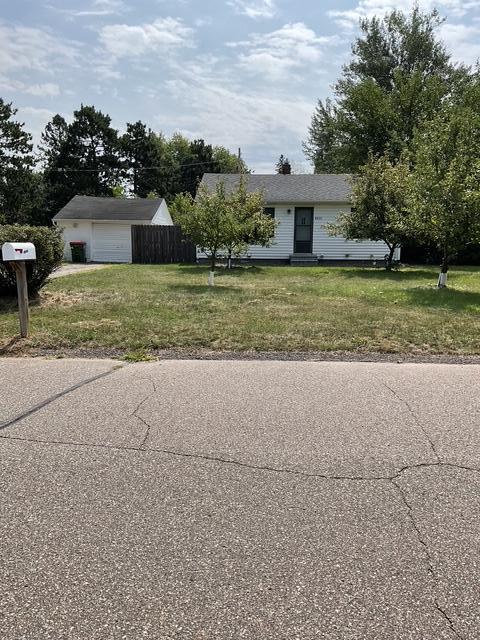 8835 S Highway Dr, Circle Pines, MN 55014