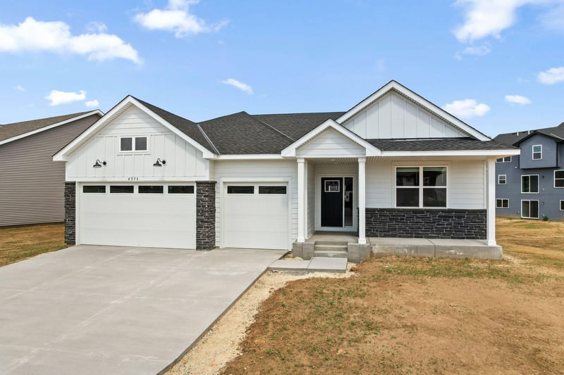 4975 Noble Ln NW, Rochester, MN 55901