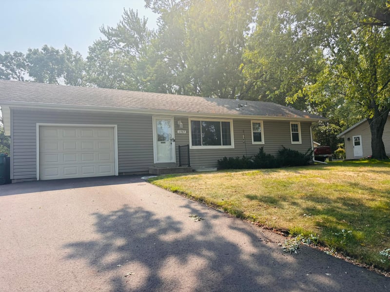 11565 Ilex St NW, Coon Rapids, MN 55448