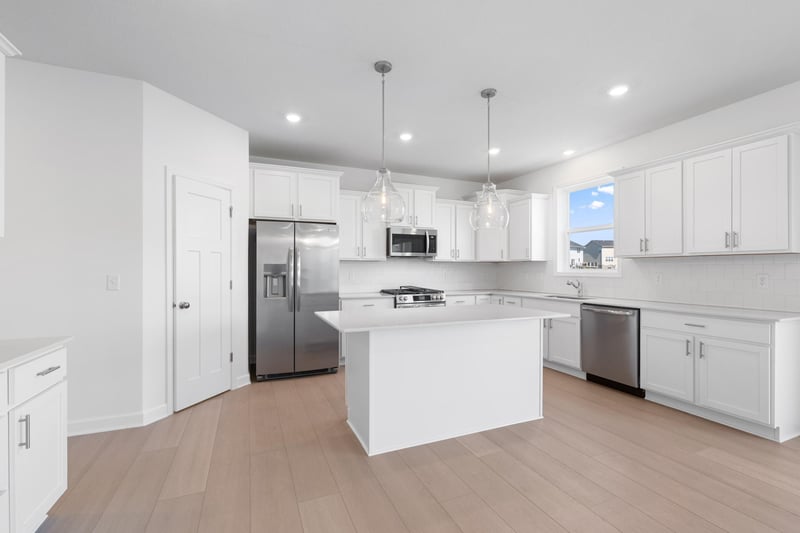 5072 Windlass Dr, Woodbury, MN 55129