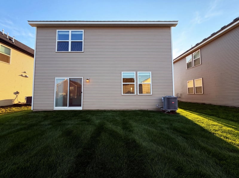 10773 Hemingway Ave S, Cottage Grove, MN 55016