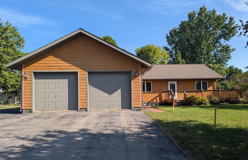 1312 17th St W, International Falls, MN 56649
