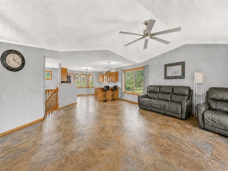 3931 Birmingham Ln NW, Rochester, MN 55901