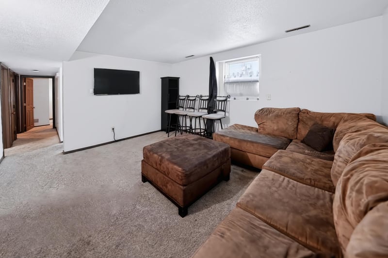 318 Baker St E, Saint Paul, MN 55107