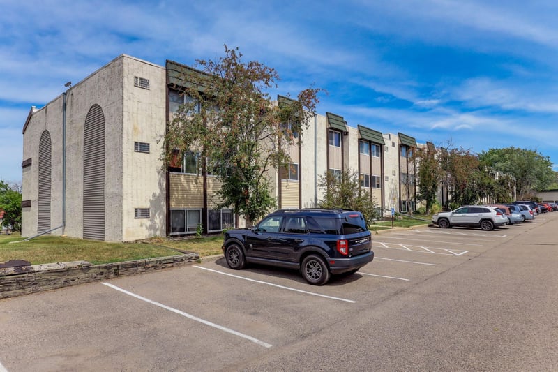 12864 Nicollet Ave #202, Burnsville, MN 55337