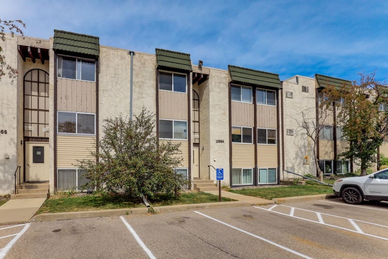12864 Nicollet Ave #202, Burnsville, MN 55337