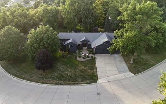 710 20th St, Windom, MN 56101