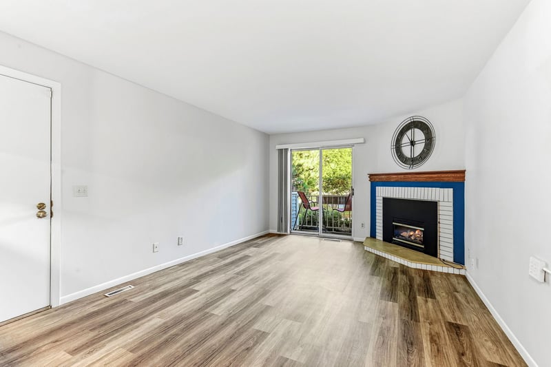 2310 Benson Ave #H, Saint Paul, MN 55116